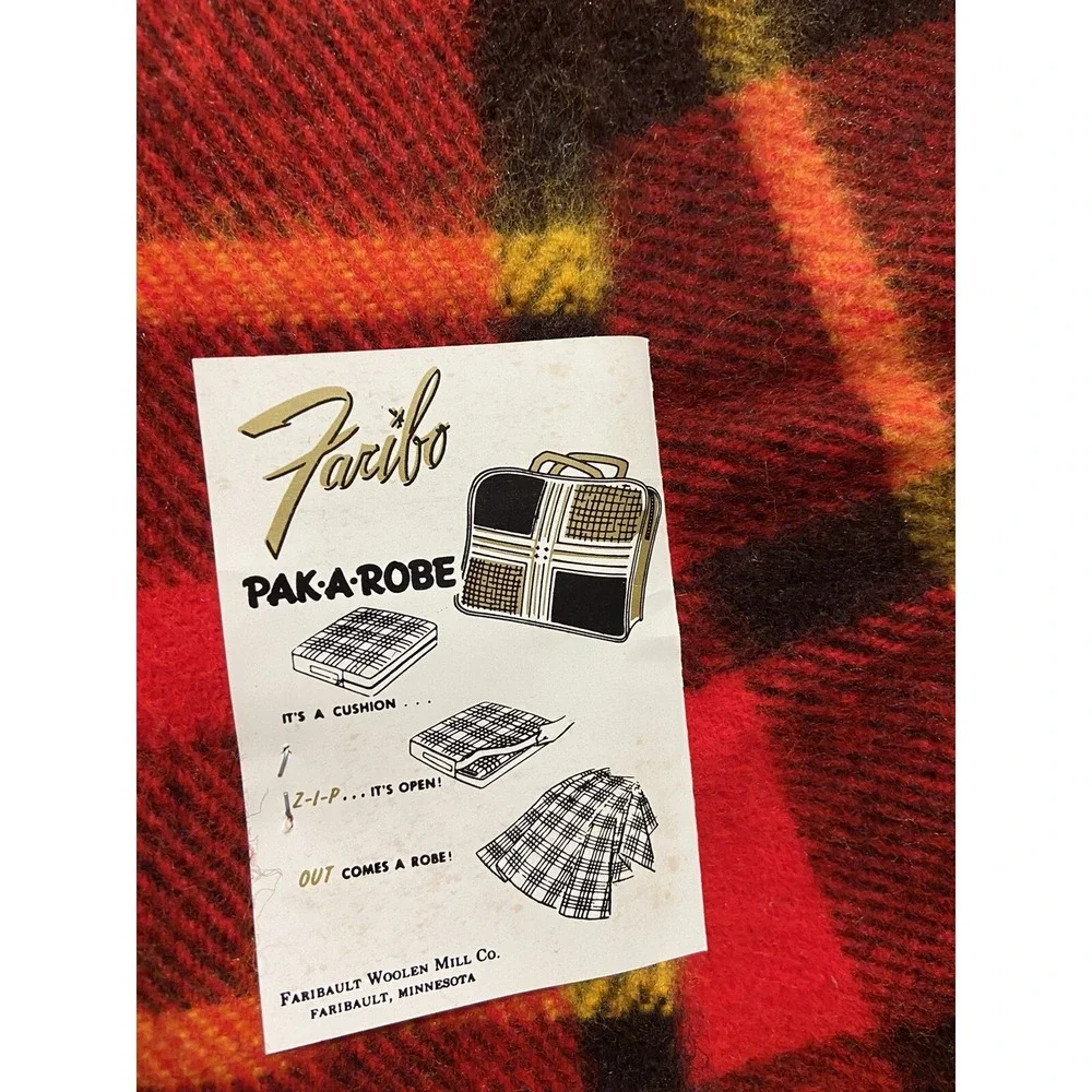 FARIBO PAK-A-ROBE Tartan Plaid Acrylic Blanket Stadium‎ Throw NEW